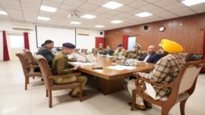 भगवंत मान ने ली law and Order पर बैठक:नशे के खिलाफ अभियान तेज करने और गैंगस्टरों पर सख्त कार्रवाई के आदेश