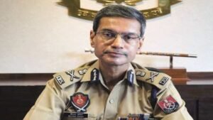 पाकिस्तान से चल रहे हथियार तस्कर गिरोह पर एक्शन:दो आरोपी अरेस्ट, 5 पिस्तौल व दस कारतूस बरामद, सोशल मीडिया से संपर्क में थे