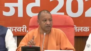 ‘वर्किंग महिलाओं के लिए हॉस्टल, छात्राओं को स्कूटी और युवाओं को रोजगार’, CM योगी ने बताई बजट की बड़ी बातें