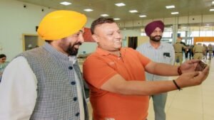 हलवारा हवाई अड्डे का नाम शहीद करतार सिंह सराभा के नाम पर हो : भगवंत सिंह मान
