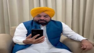 CM भगवंत मान ने हॉकी कप्तान हरमनप्रीत सिंह से की वीडियो कॉल, आगामी मुकाबलों के लिए दी शुभकामनाएं